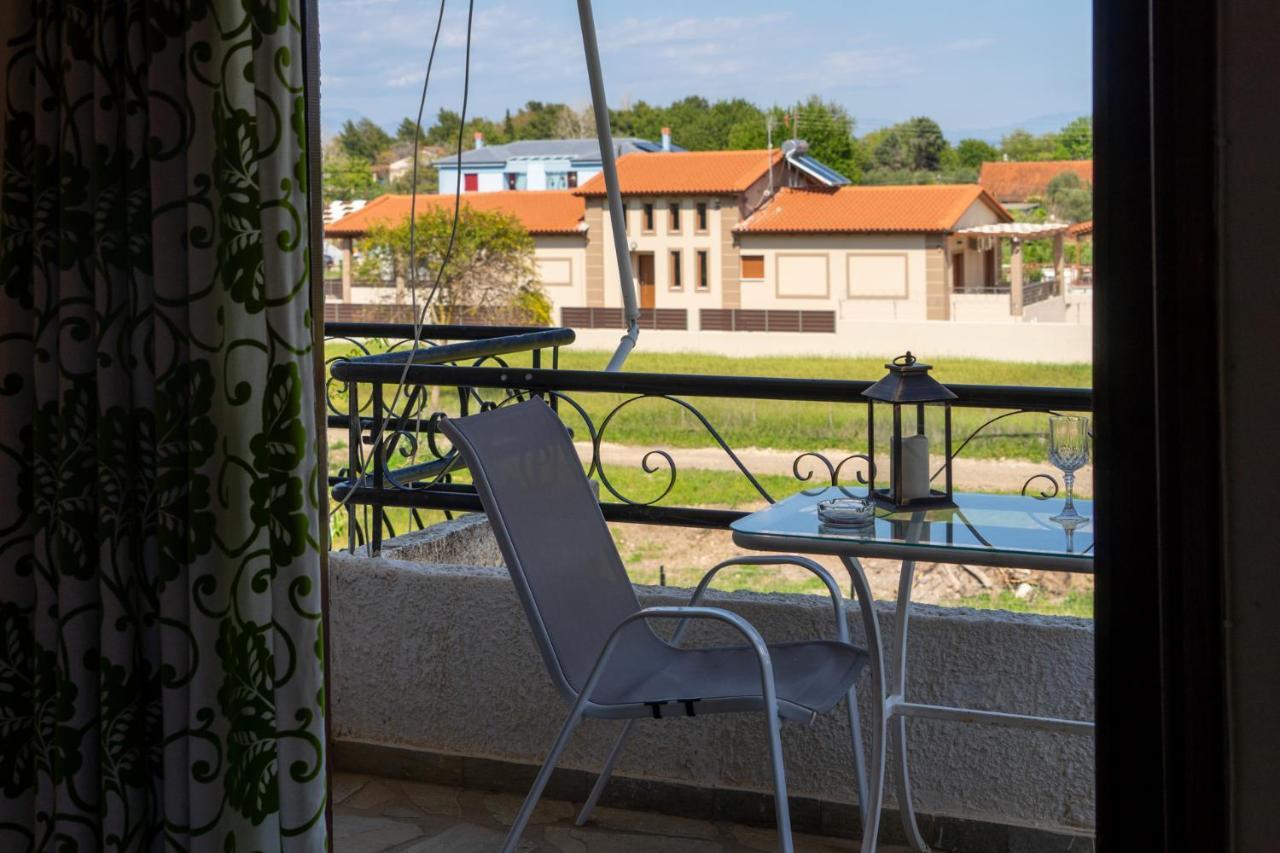 Chriselen Hotel เอลีโอนาส ภายนอก รูปภาพ