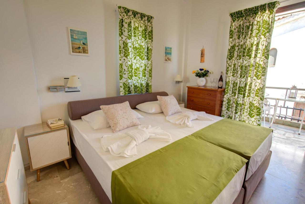 Chriselen Hotel เอลีโอนาส ภายนอก รูปภาพ