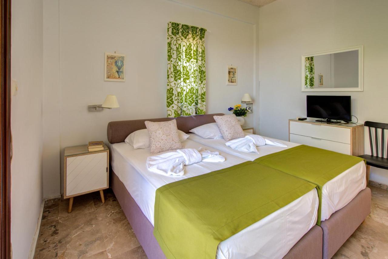 Chriselen Hotel เอลีโอนาส ภายนอก รูปภาพ