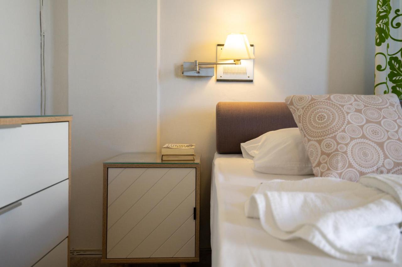 Chriselen Hotel เอลีโอนาส ภายนอก รูปภาพ