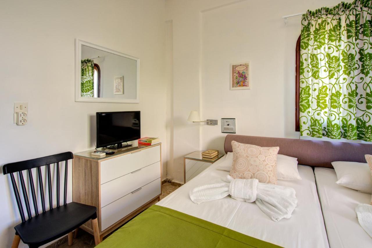 Chriselen Hotel เอลีโอนาส ภายนอก รูปภาพ